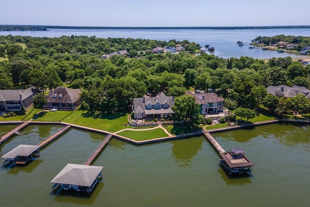 Cedar Creek Lake - Luxury Real Estate