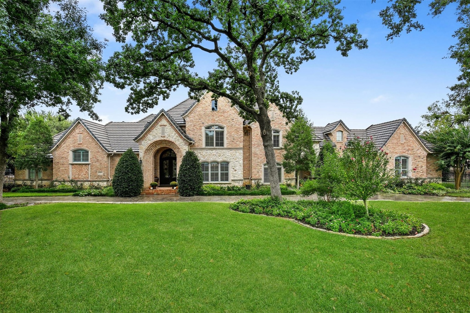 Flower Mound Luxury Homes for Sale
